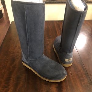 Brand New Ugg Classic Tall II Navy Boots Size 7